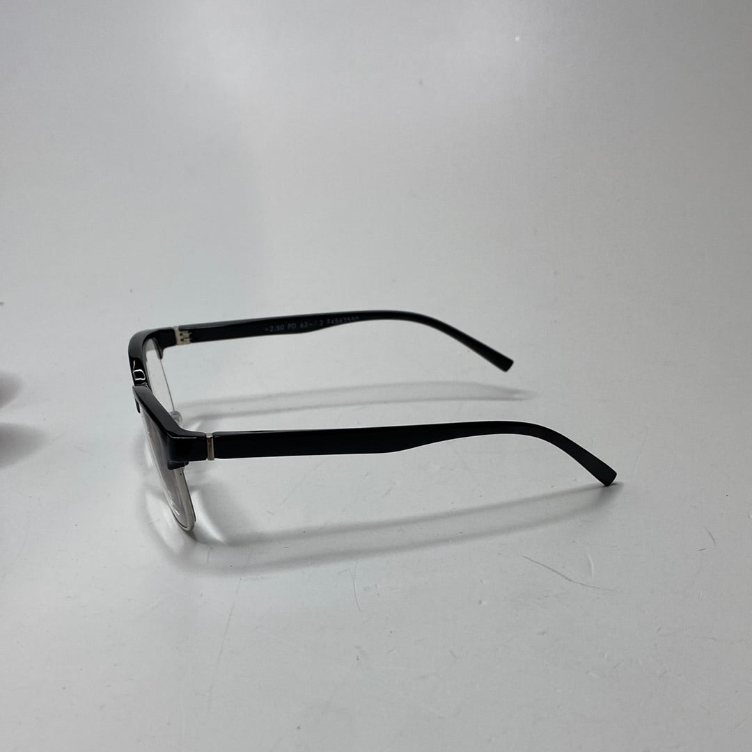 Fielmann Brille mit schwarzem Rahmen