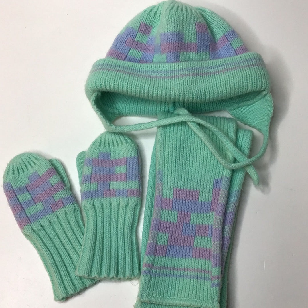 Mütze, Fäustlinge, Schal