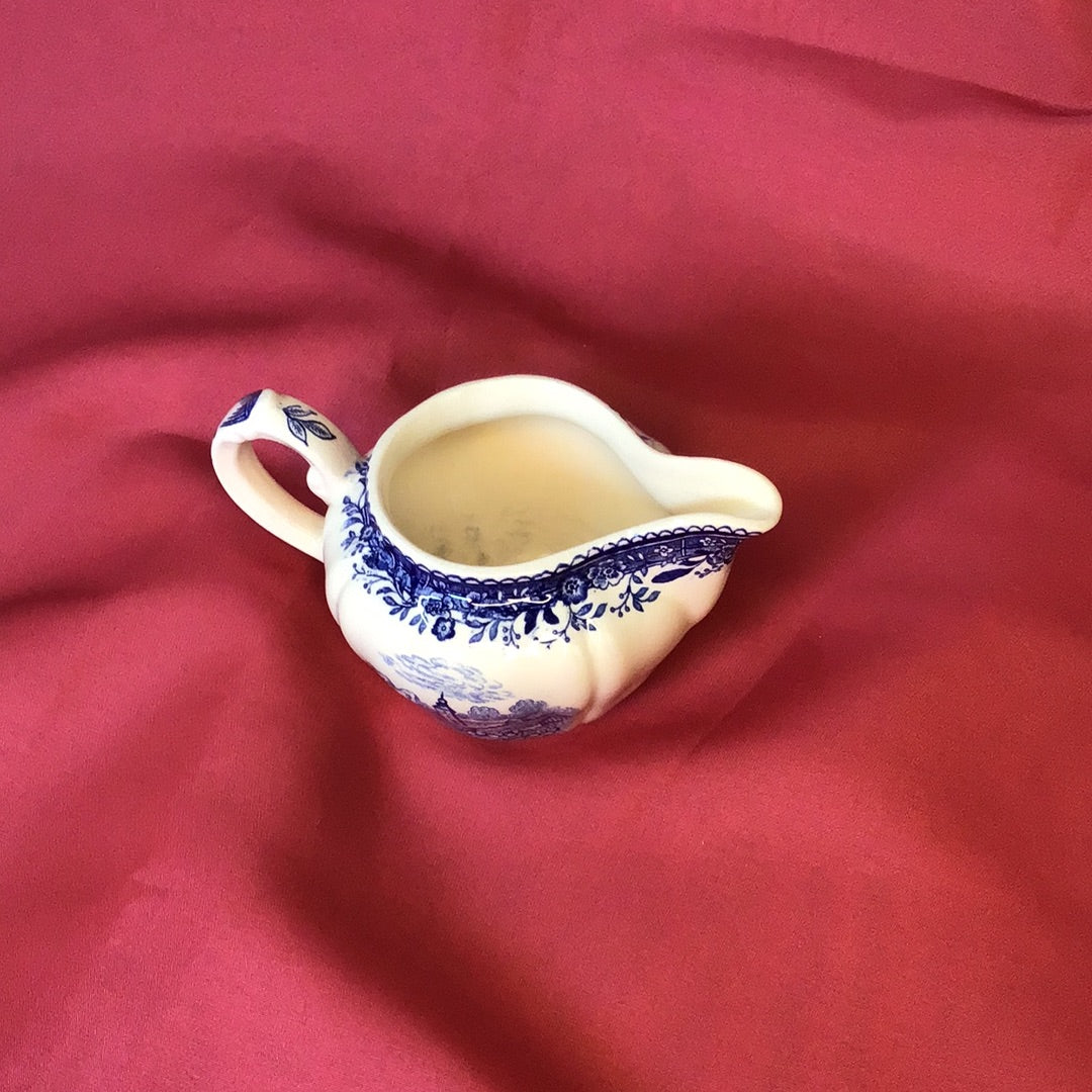 Milchkanne Milchkännchen Burgenland Villeroy & Boch Porzellan Antike