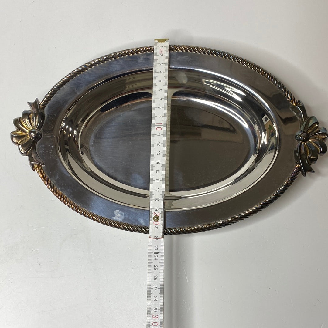 Tablett aus Edelstahl