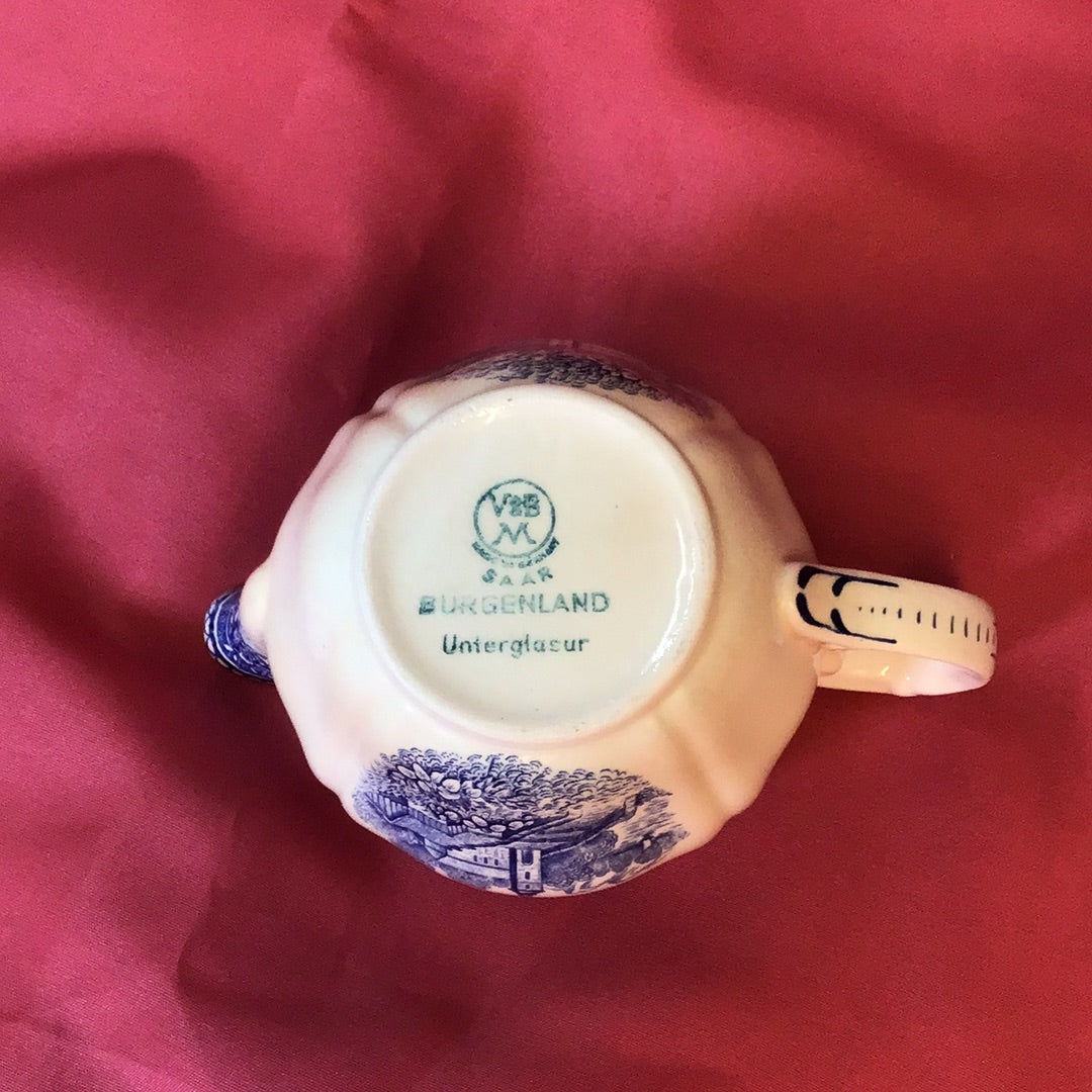 Milchkanne Milchkännchen Burgenland Villeroy & Boch Porzellan Antike