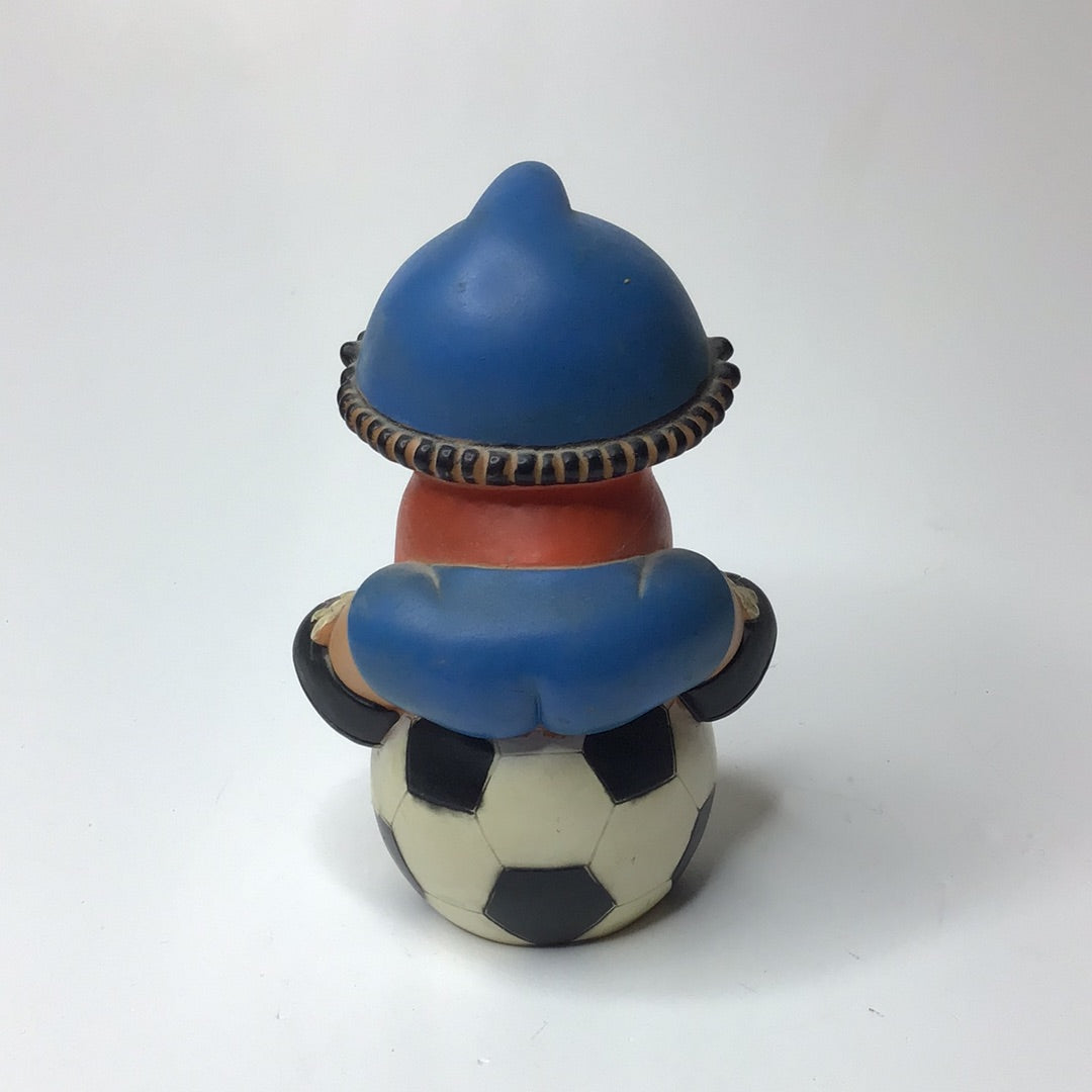 Goebel Meinzelmännchen mit Fussball 1975