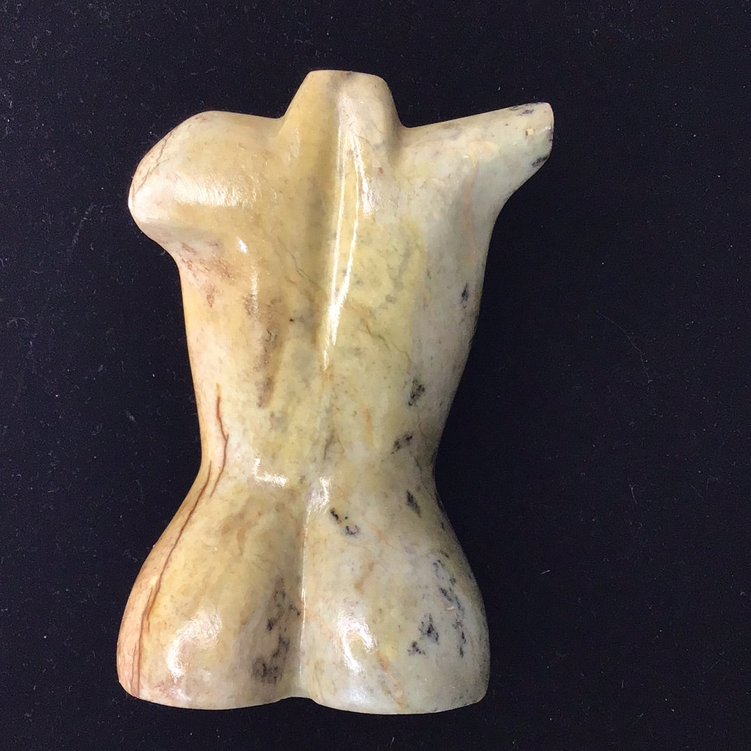 Naturstein Figur Frau