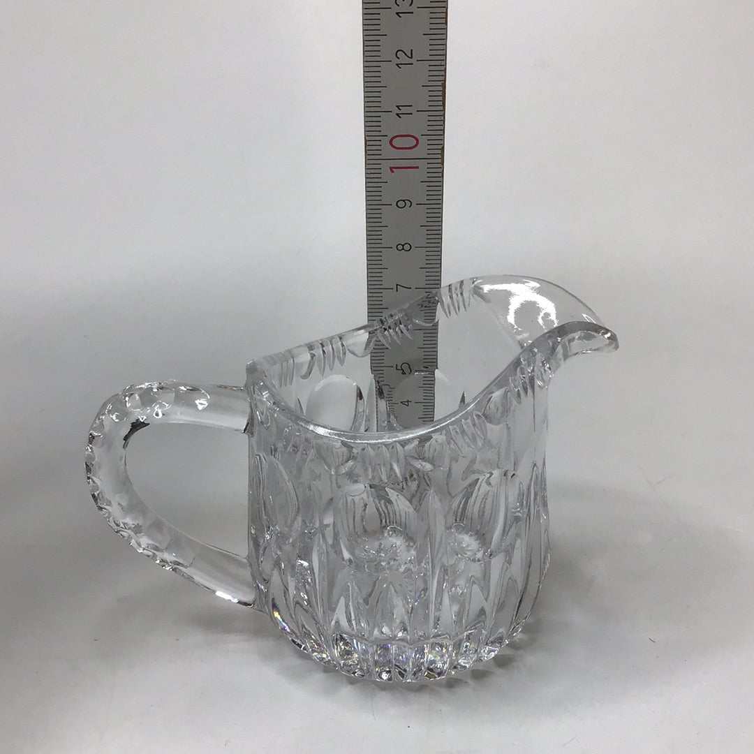 Sahnekännchen aus Glas