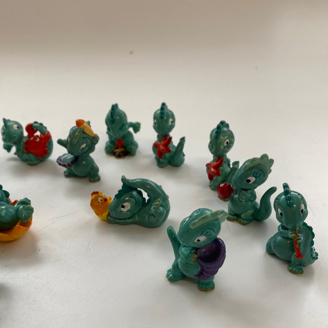 Überraschungsei Dinos Figuren 19 Stück