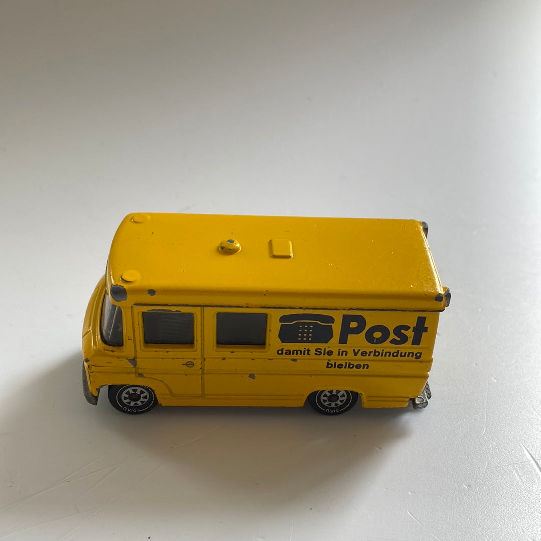 Siku Mercedes Postwagen