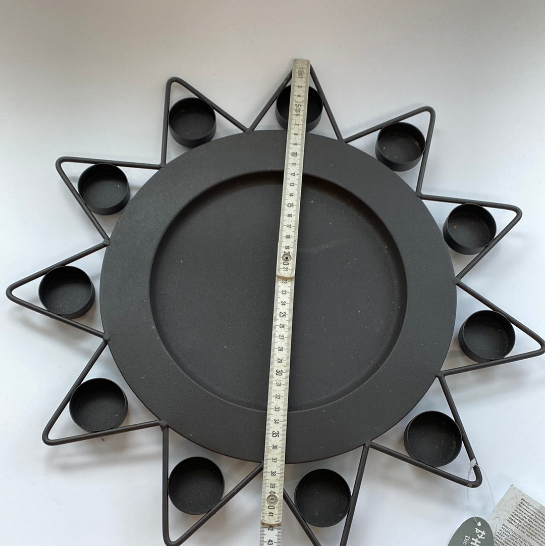 Teelichthalter aus Metall