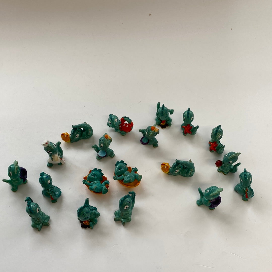 Überraschungsei Dinos Figuren 19 Stück