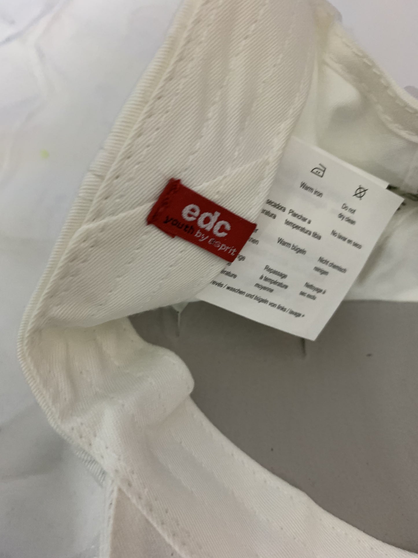 Esprit weiße Kappe, neu