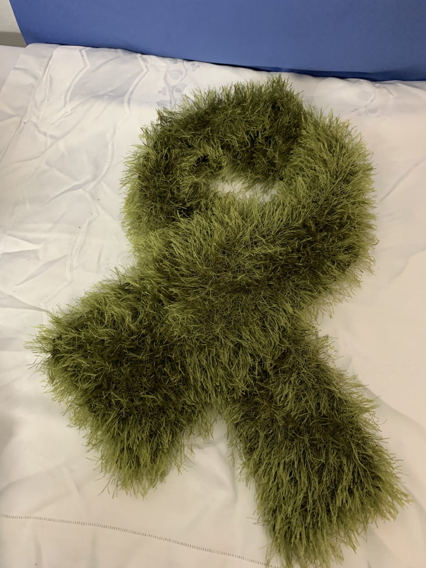 Handarbeit grüne Schal