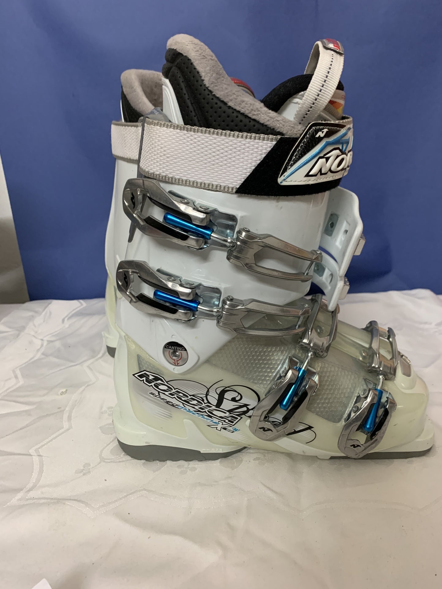 Nordica Skischuhe, gr. 37- 23.5