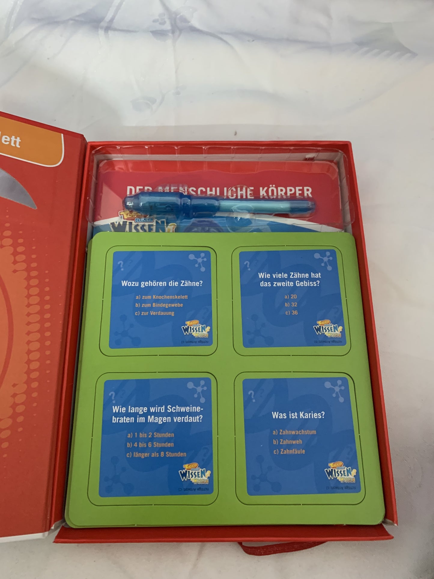 Der menschliche Körper Wissensbuch + Magischer Stift + Clever Quiz