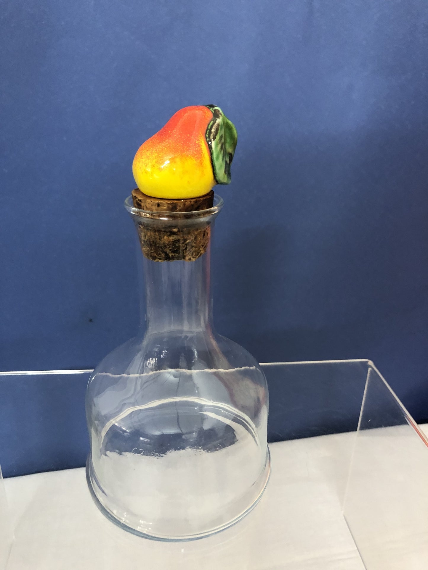 Glas Karaffe mit Birne Korken