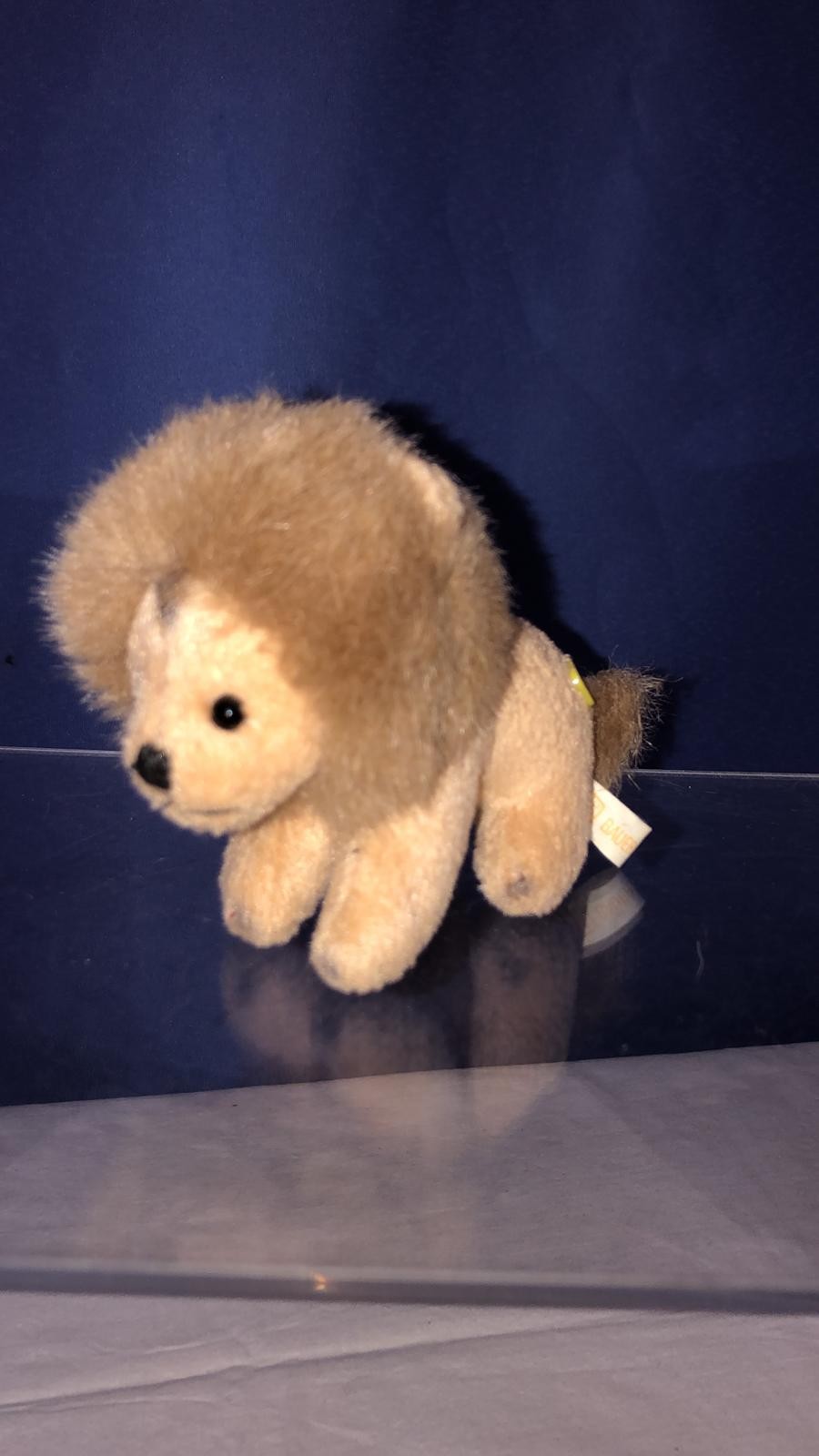 Plüschlöwe