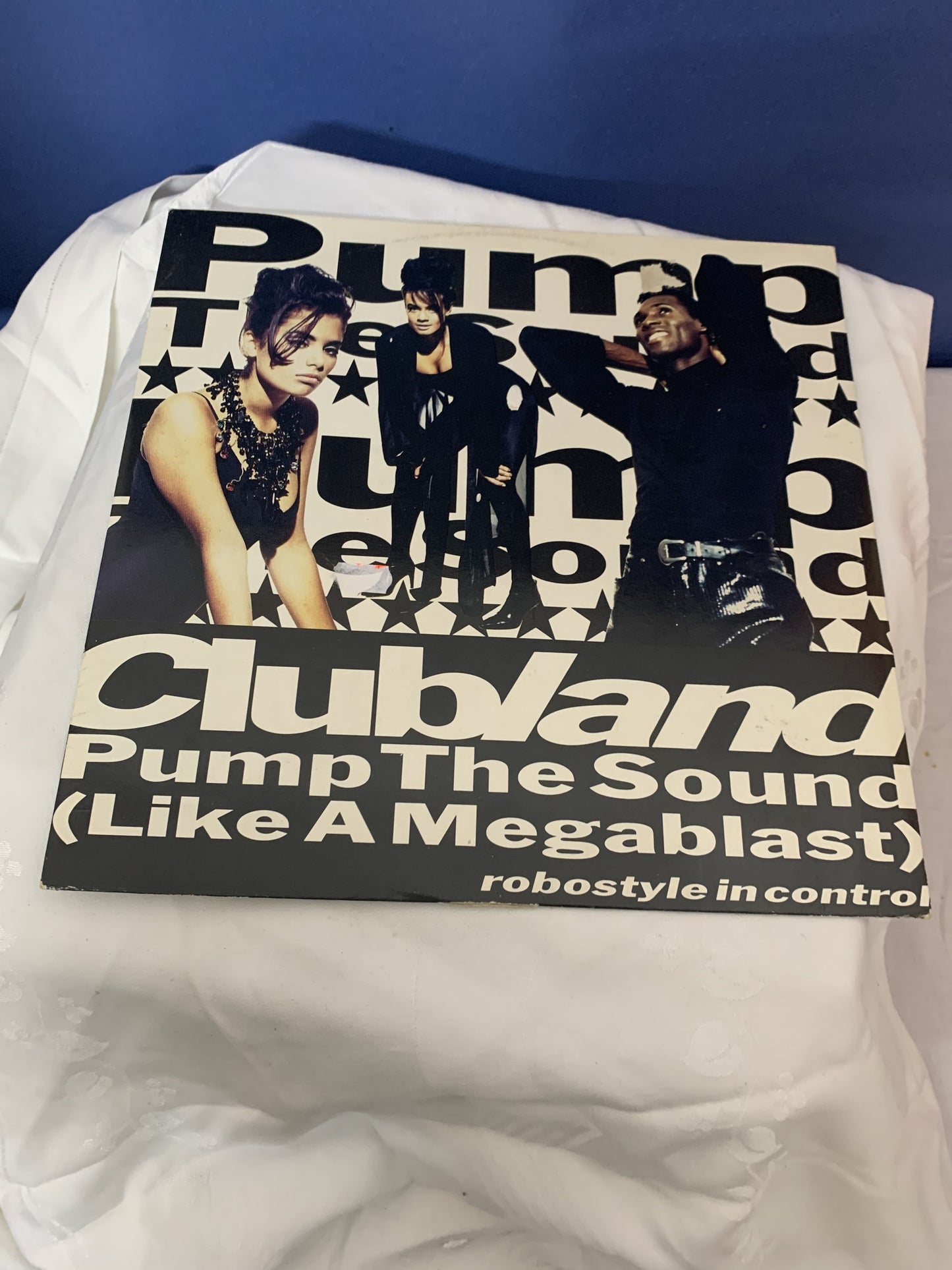 Clubland, Pump the Sound Like a Megablast