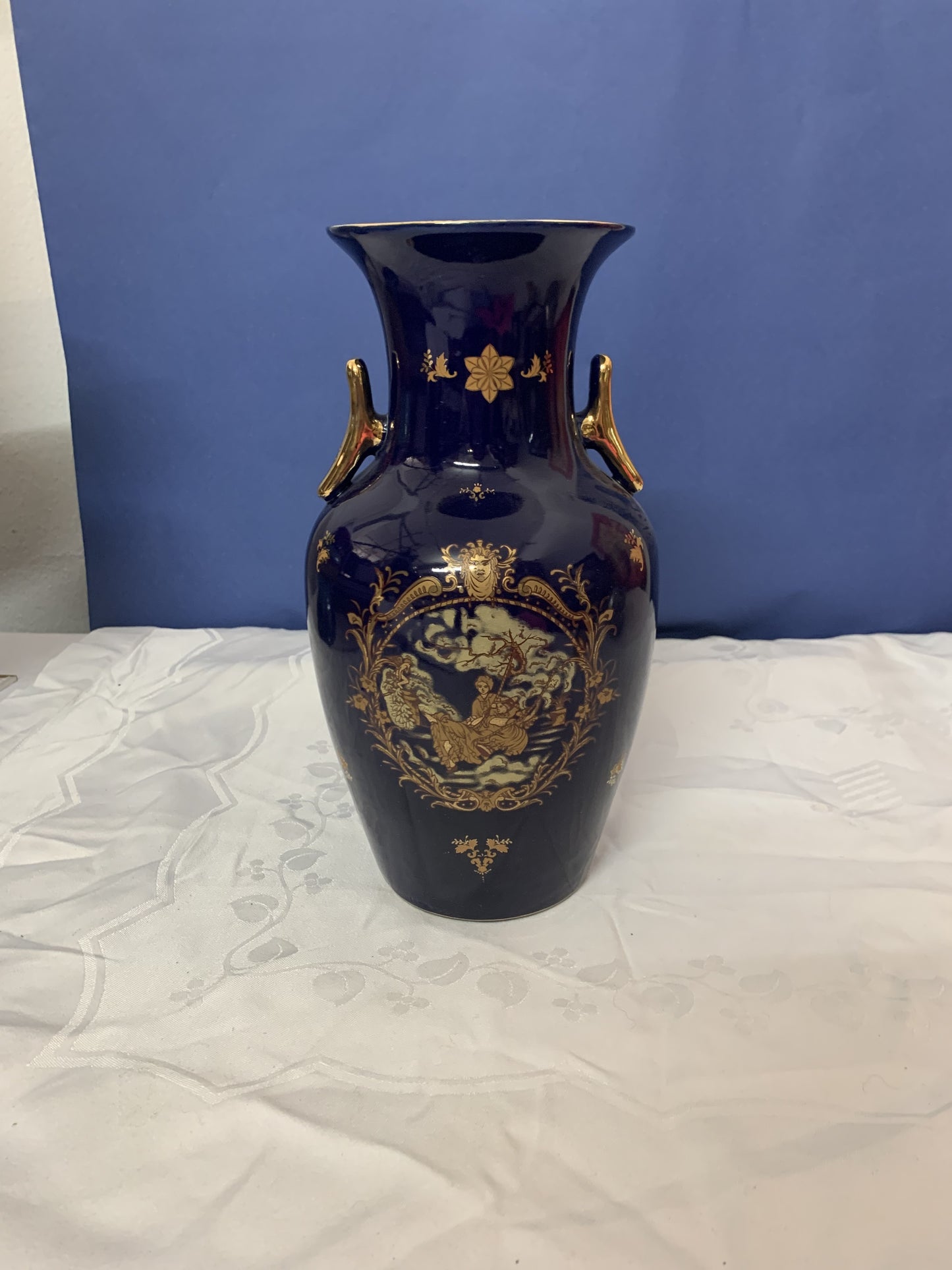 Dekoratives Blumenvase Blau Gold Henkel Porzellan
