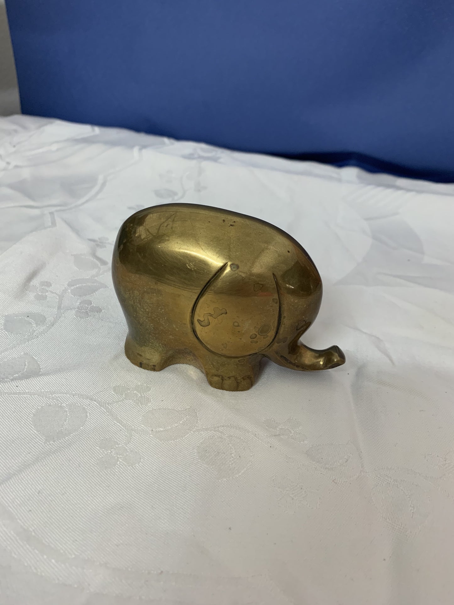 Kleiner Elefant aus Messing