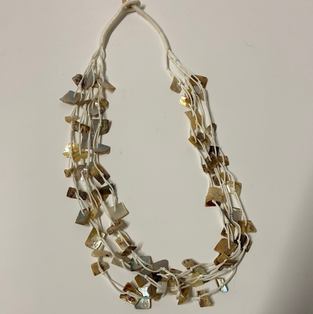 Halskette Mara beige