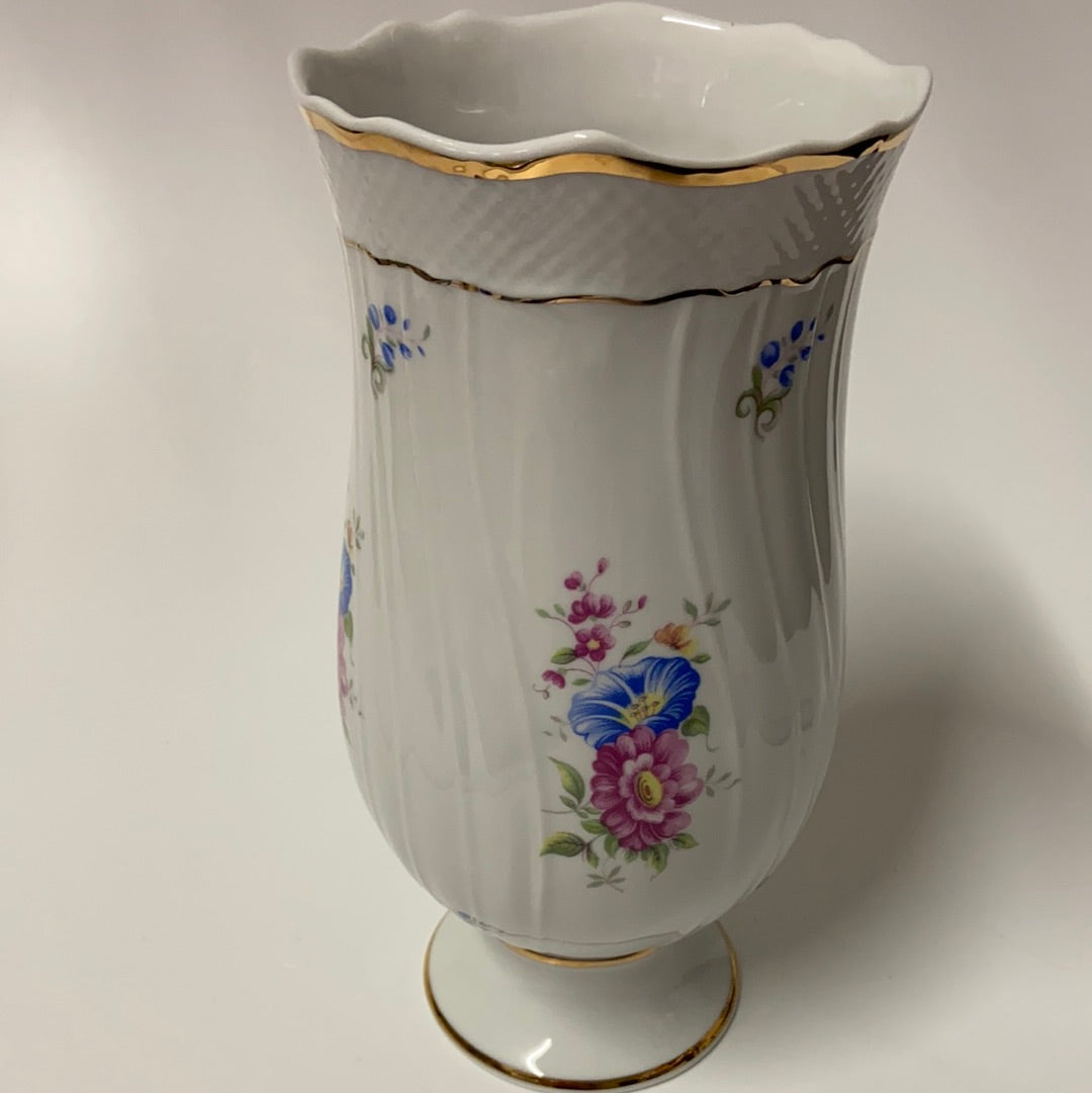 Hollohaza Hungary Porzellan Vase 1777 Goldrandverzierungen Relief Blumen Dekor