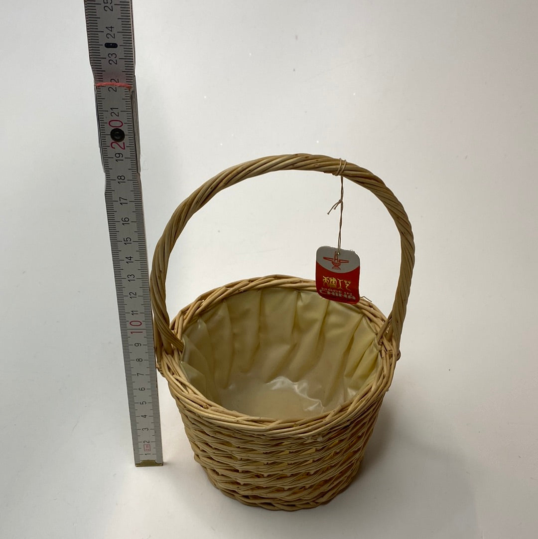 Korb aus Holz Unser und wir e.V.