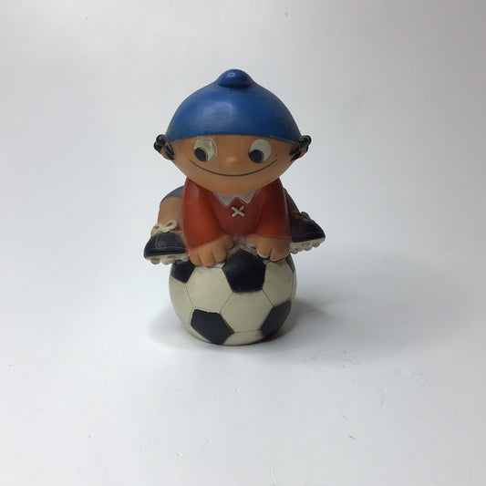 Goebel Meinzelmännchen mit Fussball 1975