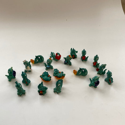Überraschungsei Dinos Figuren 19 Stück