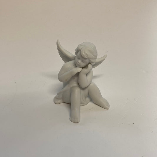 Rosenthal Engelfigur „Engel sitzend“